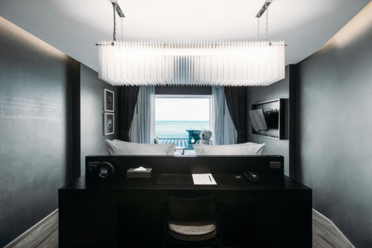 Foto Hotel Phuket Beachfront Ngoại thất bức ảnh