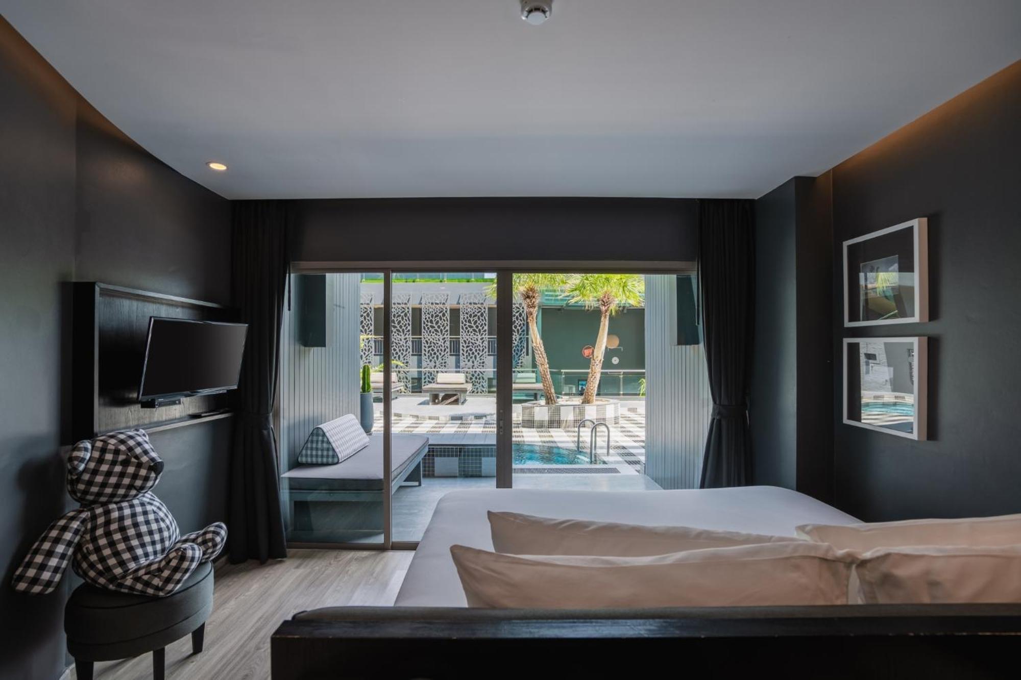 Foto Hotel Phuket Beachfront Ngoại thất bức ảnh